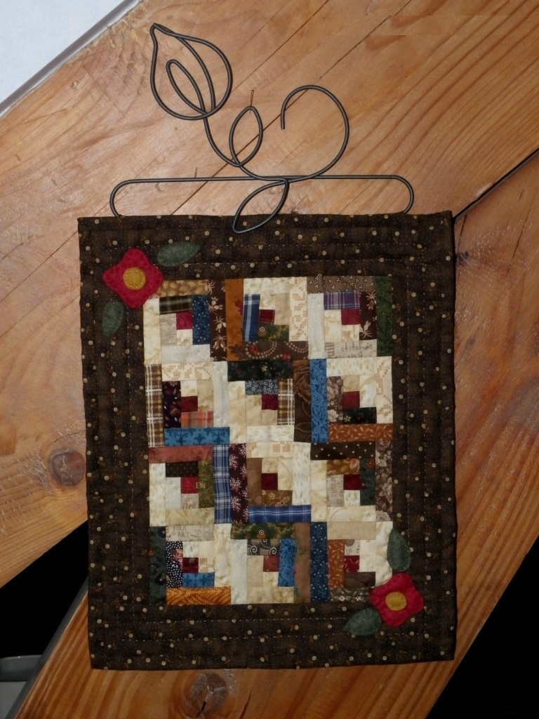 quilt miniature log cabin