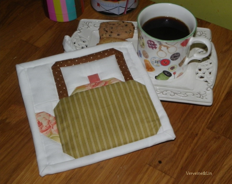 quilt miniature tea pot