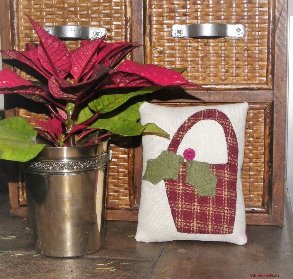 ornement de noël avec appliqué de lainage