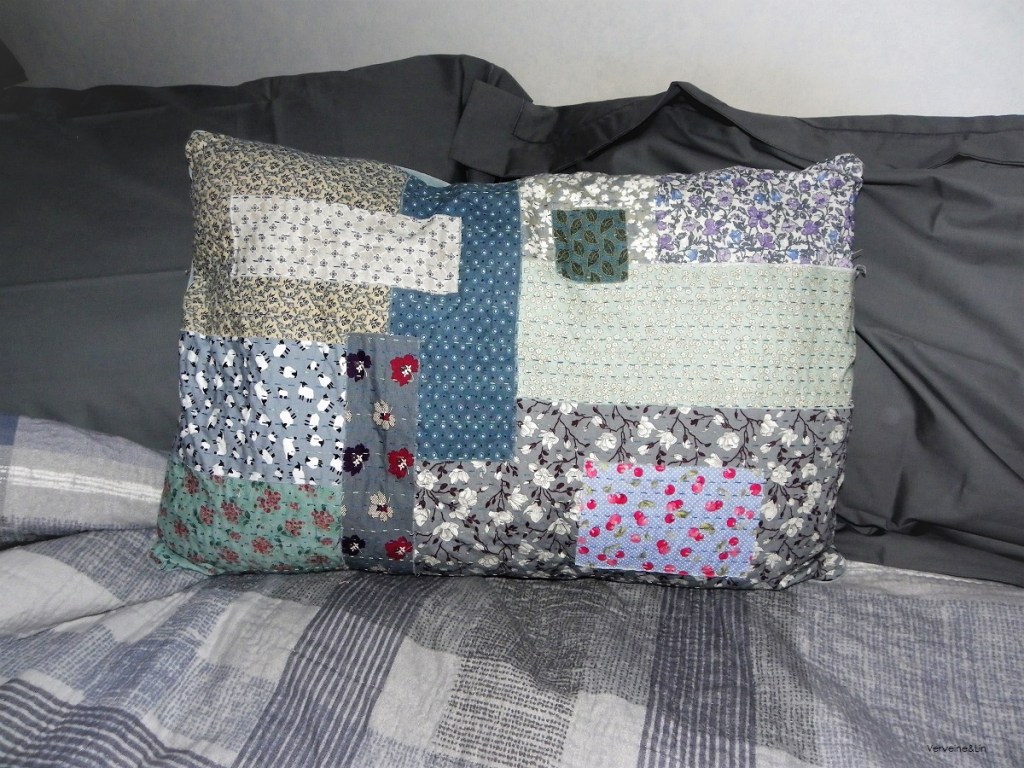 coussin en kantha stitching