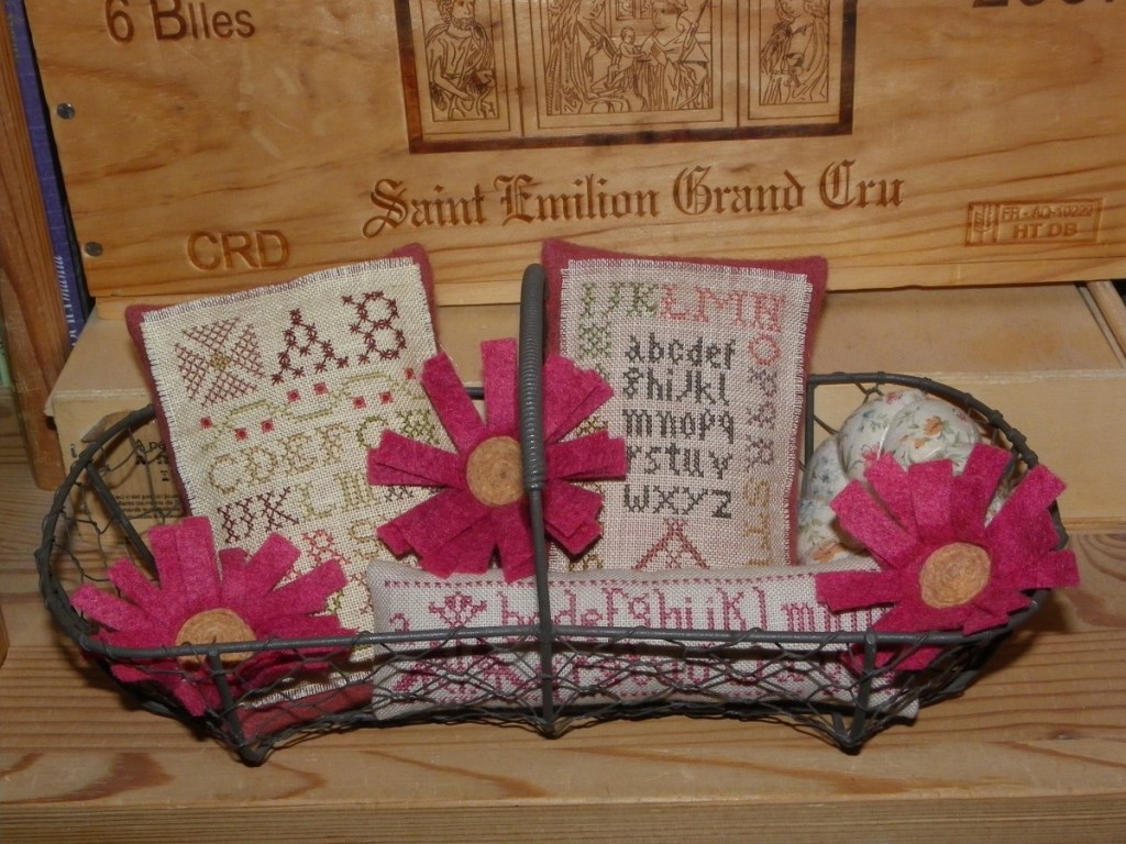 abécédaires miniatures au point de croix