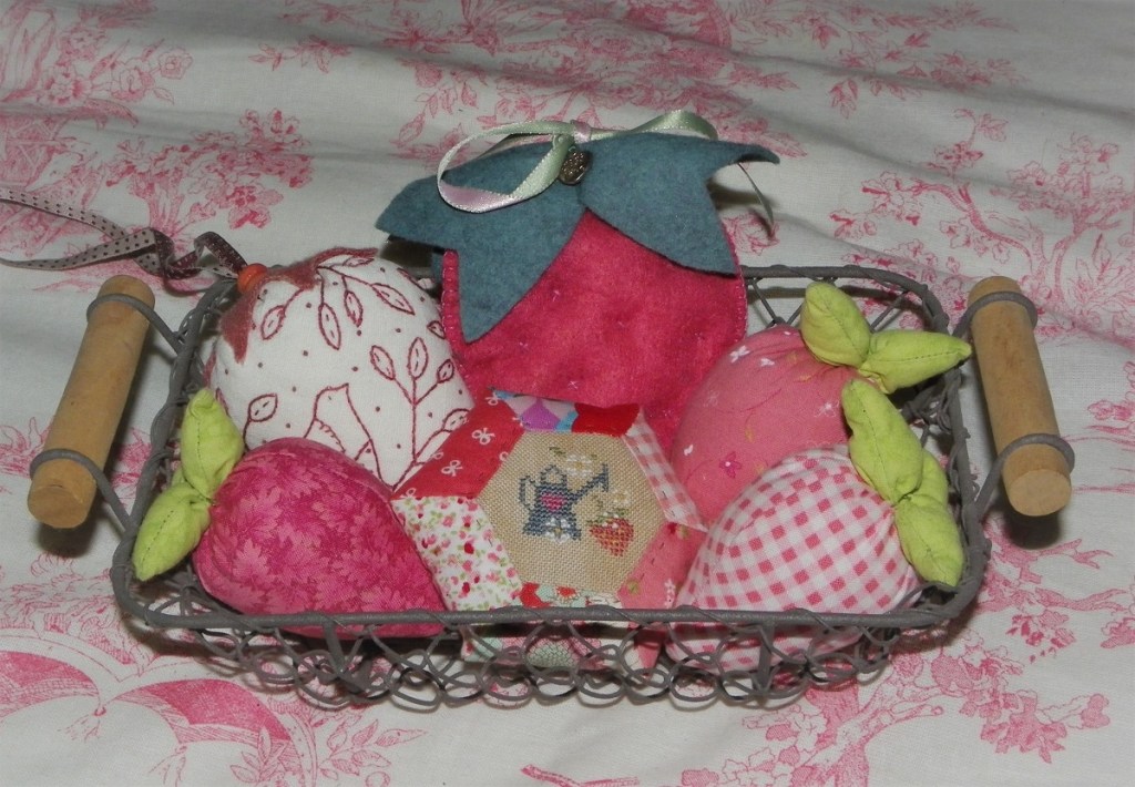 ornements en tissu thème fraise