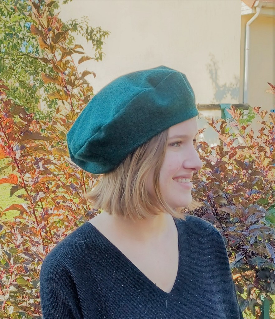 pull en mérinos feutré au lavage et recyclé en béret