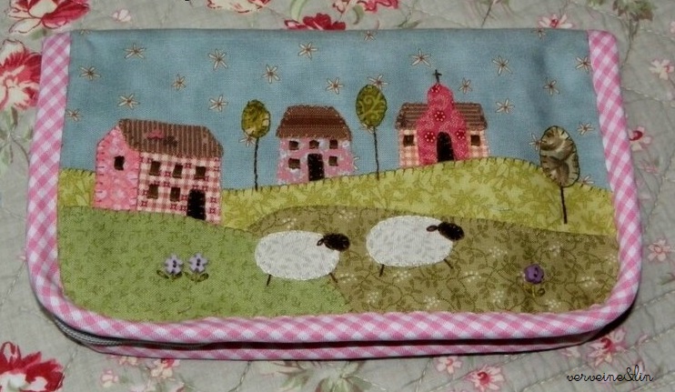 trousse à ouvrage en patchwork et appliqué
