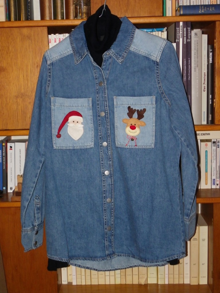 chemise denim customisée avec appliqué de feutrine