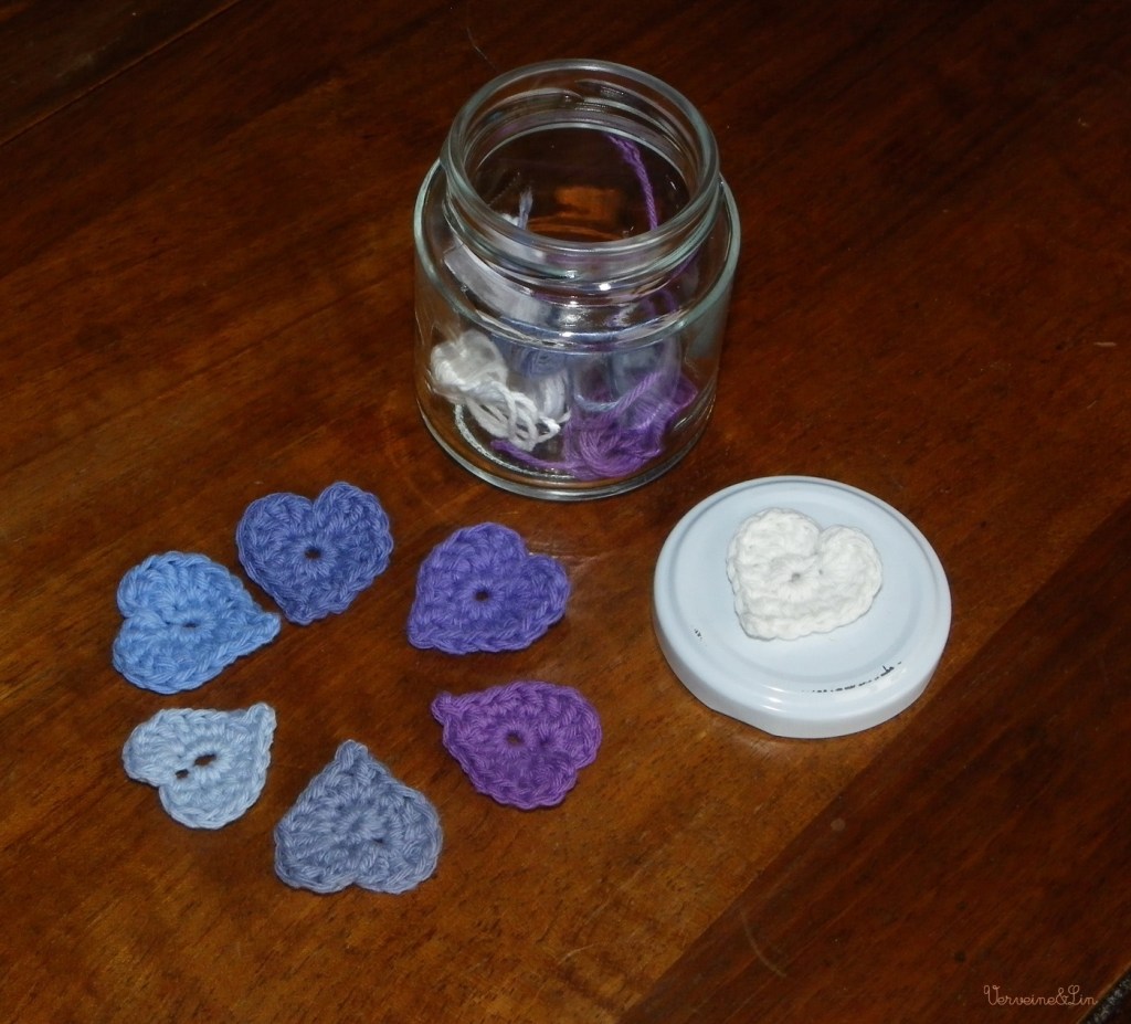 mini coeurs au crochet 
