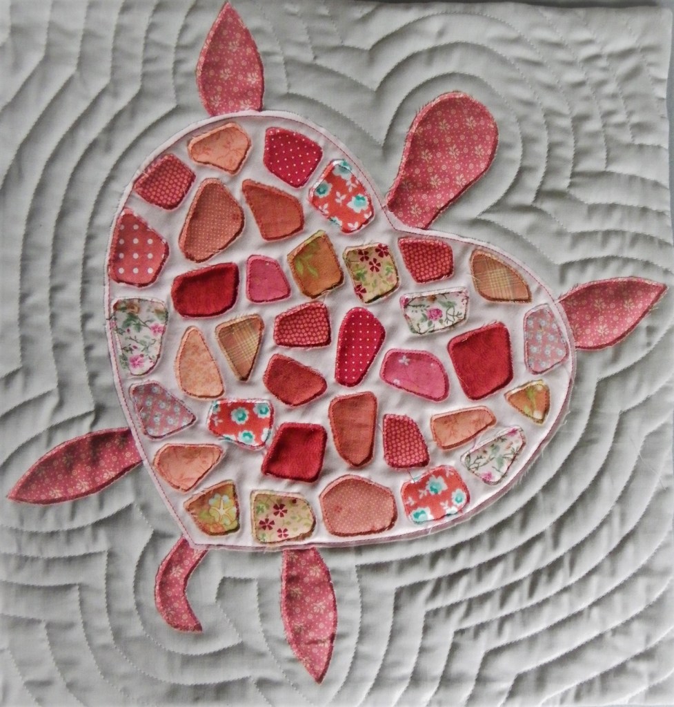 patchwork et appliqué sea glass avec motif de tortue 