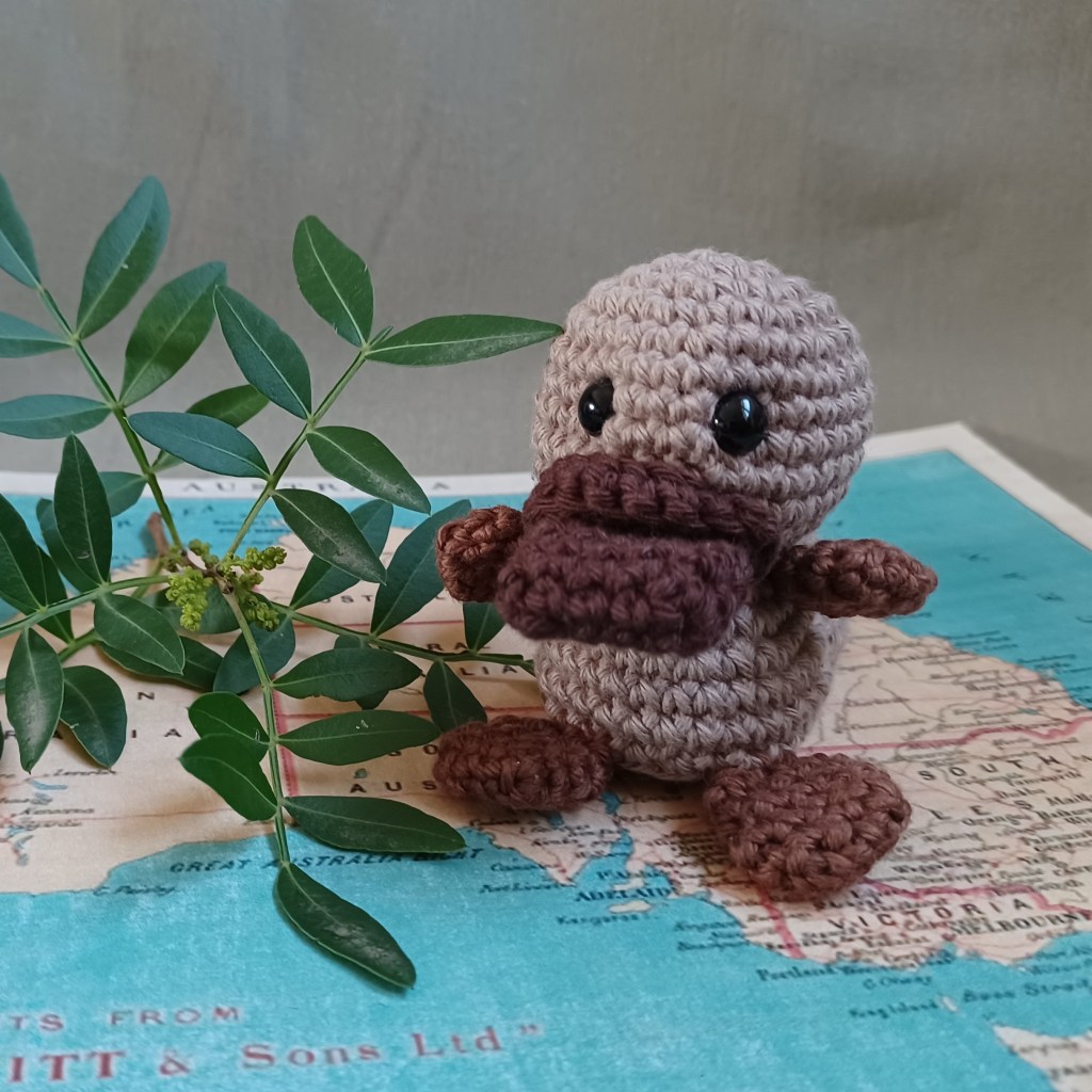 amigurumi au crochet ornythorynque ou platypus 