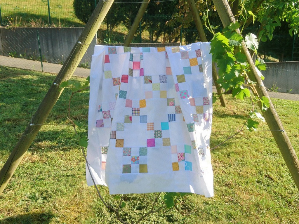 top d'un quilt irish chain scrappy