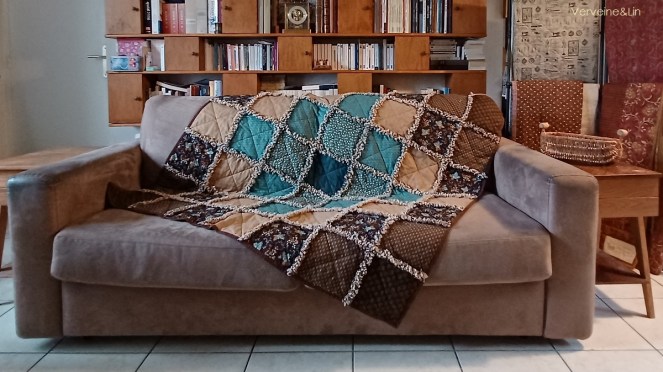 rag quilt en patchwork beige et bleu