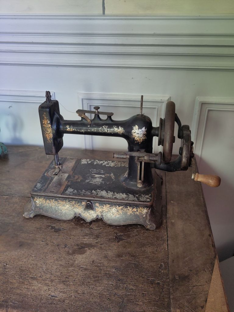 machine à coudre ancienne
sewing machine vintage